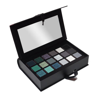 P. Louise A Droplet Of Magic Halloween Eyeshadow Palette